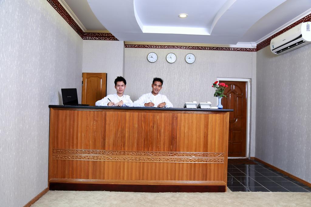 Kh Hotel , Kokkine Rangoon Eksteriør billede